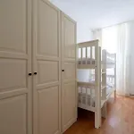 2 Bedroom Apartment Near Belvedere