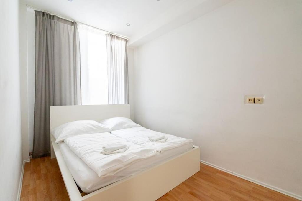 2 Bedroom Near Belvedere Apartment *